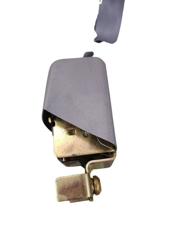 F150      1995 Seat Belt Rear 640556