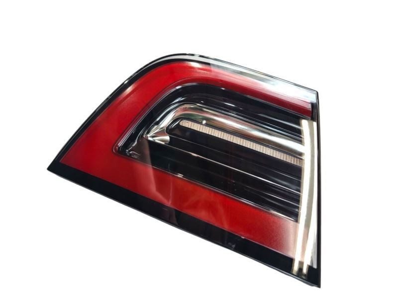 TESLA 3   2023 Quarter Mounted Driver's Side Tail Light 577750