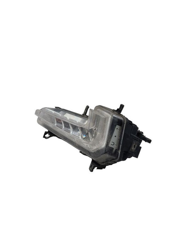 Passenger Corner/Park Light Fog-driving Bumper Mounted Fits 16-18 MALI