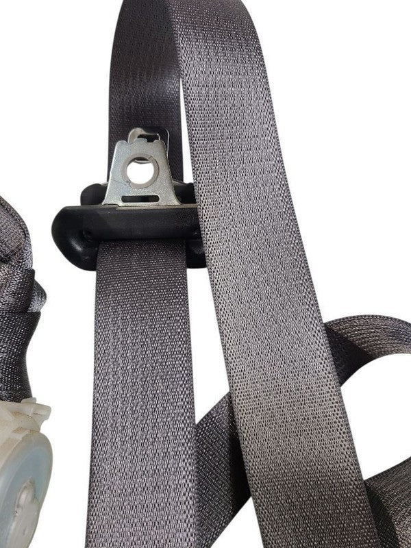 SILVRDO25 2005 Seat Belt Rear 646094