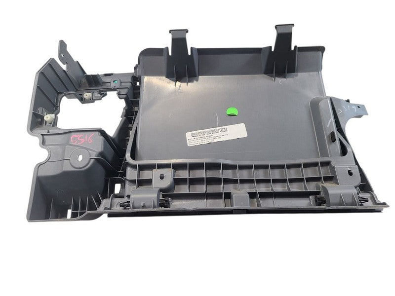 TRANSIT15 2019 Glove Box 666524