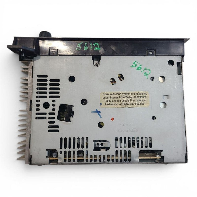 Audio Equipment Radio Receiver Am-fm-cassette Fits 95-03 DODGE 1500 VA