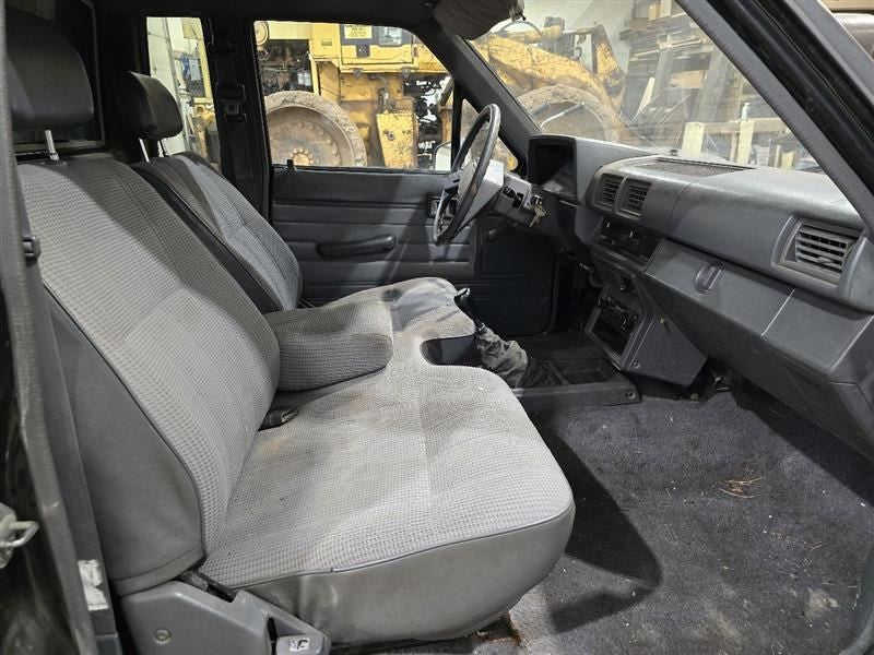 TTOYOTA   1987 Seat Belt Front 587185