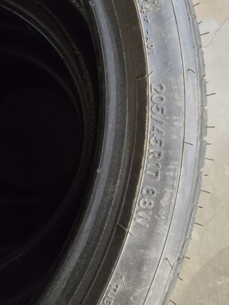 4 USED Tires 585559   205-45-17 Toyo Proxes4 10/32"