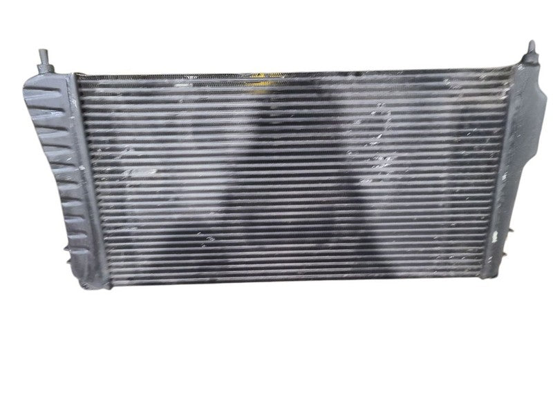 Radiator Fits 06-10 SIERRA 2500 PICKUP 627371