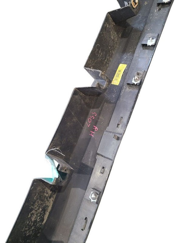 MKZ       2017 Rocker Panel Moulding 665918