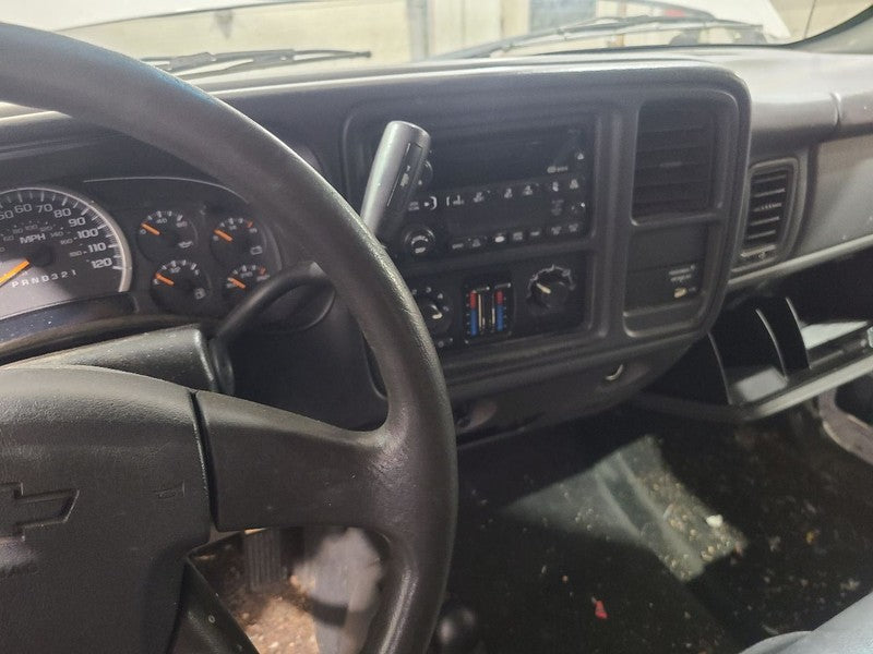 SLVRADO15 2004 Dash Bezel 649678