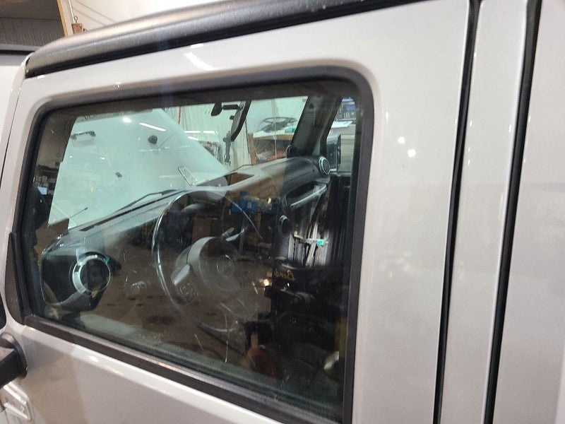 Driver Front Door VIN W 6th Digit Jk Body Full Door Fits 11-18 WRANGLE