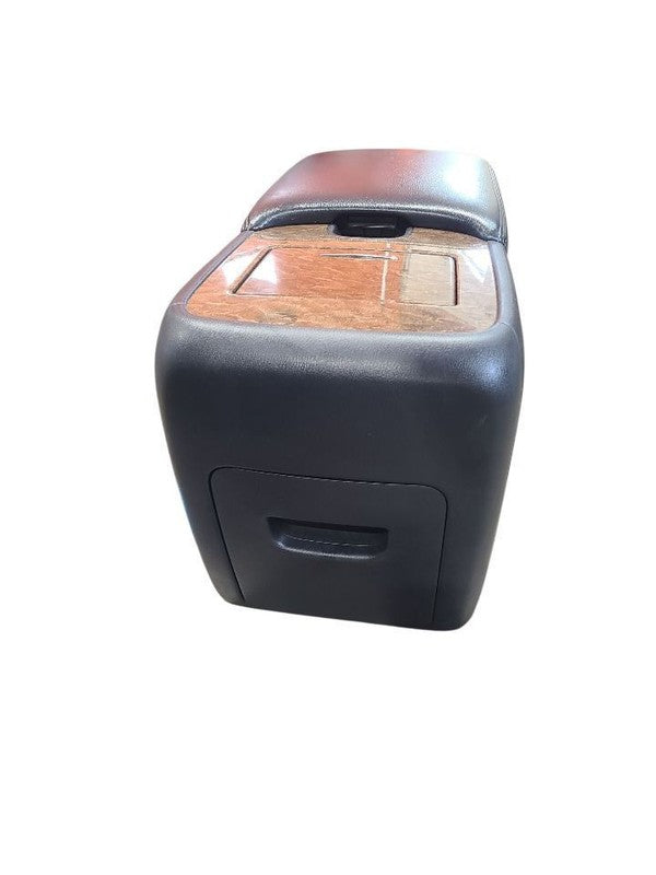 QX80      2017 Console Front 648066