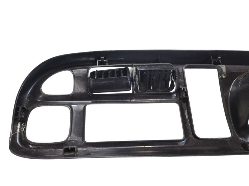 RAM1500   2001 Dash Bezel 667061