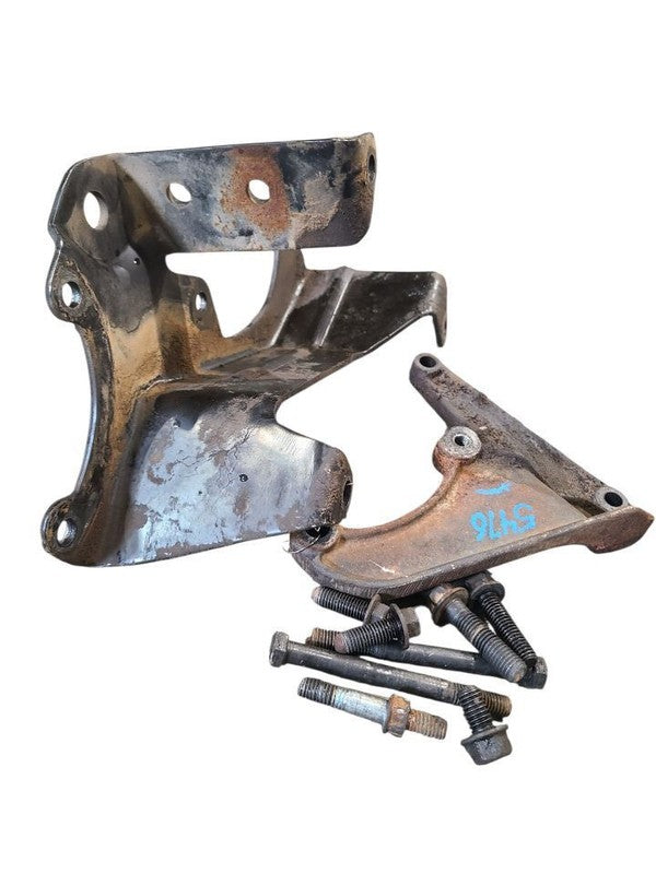 TCHEV3500 1990 Brackets Misc 663968
