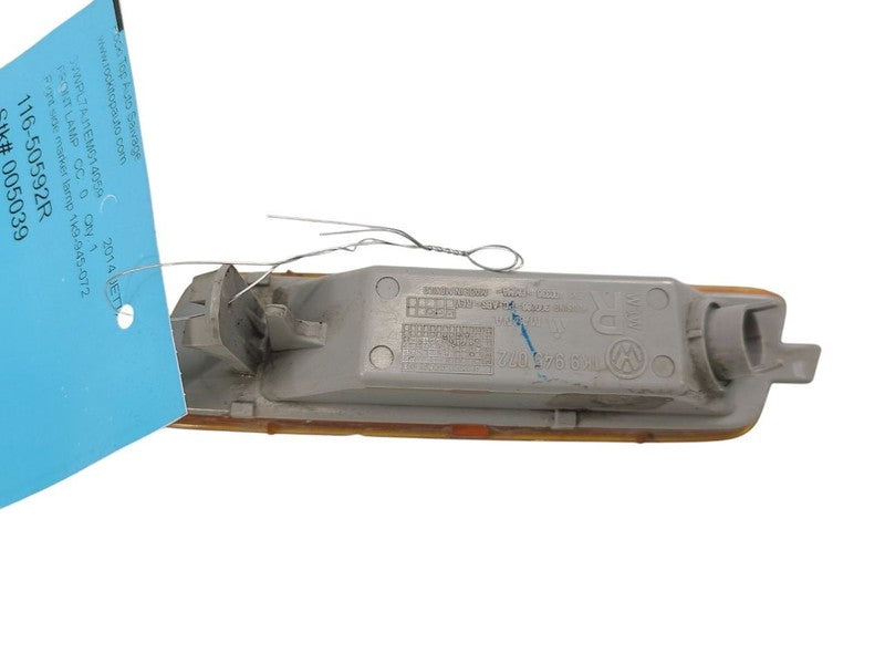Passenger Corner/Park Light Fog-driving Bumper Mounted Fits 13-19 BEET