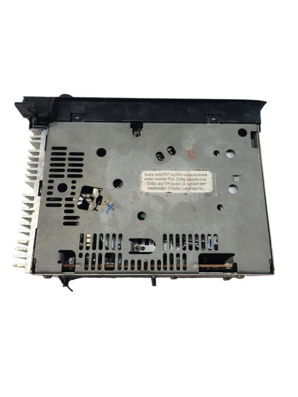Audio Equipment Radio Receiver Am-fm-cassette Fits 95-03 DODGE 1500 VA