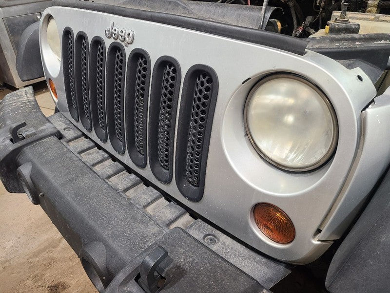 Grille VIN W 6th Digit Jk Body Fits 07-18 WRANGLER 656881