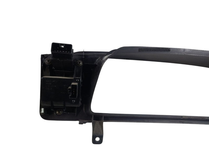 T100      1998 Dash Bezel 652974