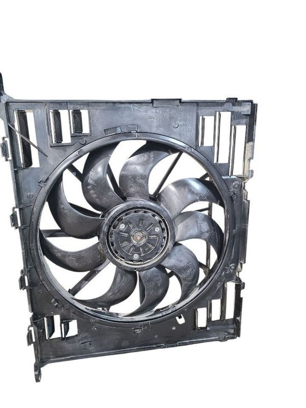 Radiator Fan Motor Fan Assembly 600 Watt Fits 17-20 BMW 530i 644636
