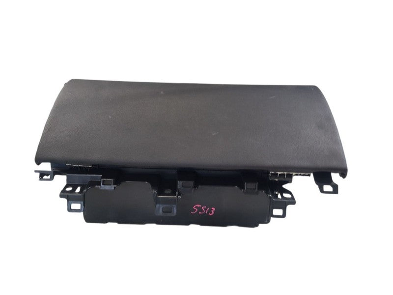 MDX       2019 Glove Box 666330