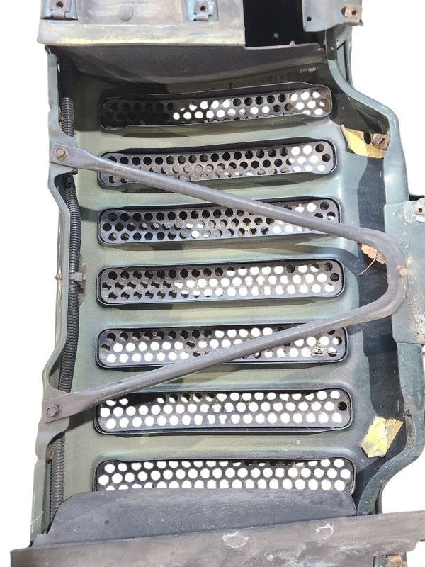 Grille Fits 97-06 WRANGLER 668887