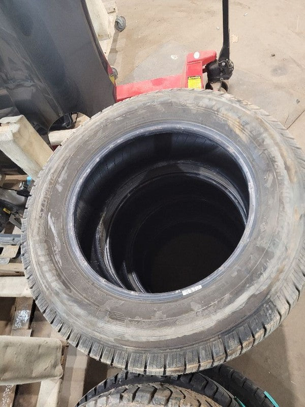 3 Used Tires 265-60-18  Michelin 10/32 662240