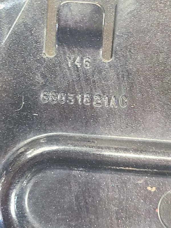 GRANDCHER 2012 Fuel Filler Door 665173
