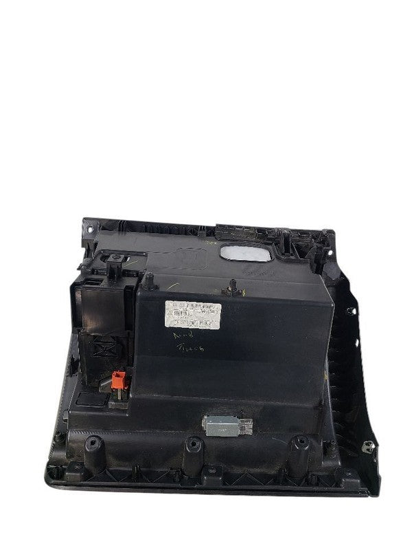 JETTA     2013 Glove Box 654675