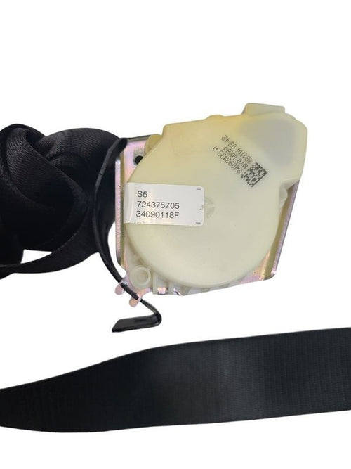 528I      2015 Seat Belt Rear 615172