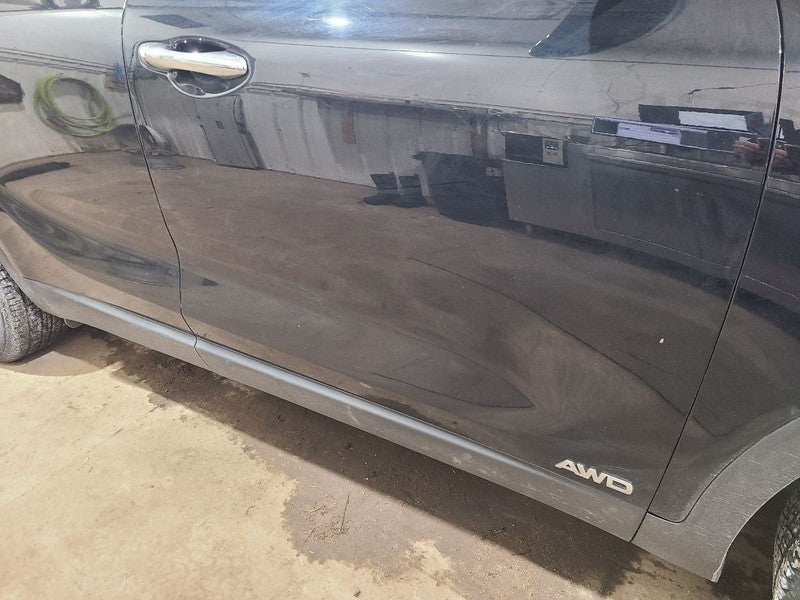 Passenger Front Door Thru 06/03/18 Fits 16-19 SORENTO 655385
