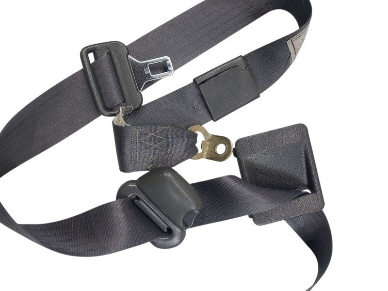 T100      1995 Seat Belt Front 659430