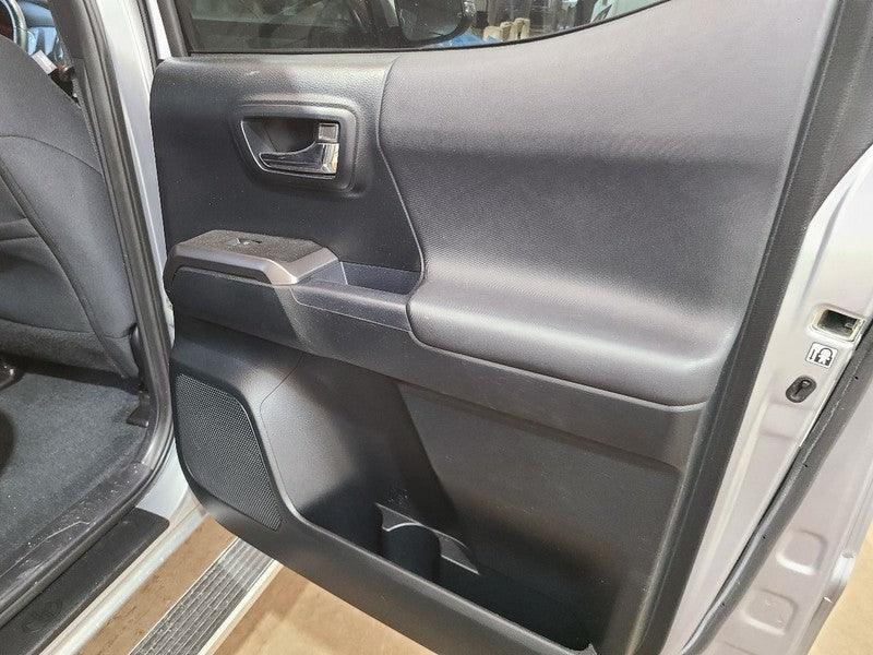 Passenger Rear Side Door Crew Cab 4 Door Fits 16-19 TACOMA 672334