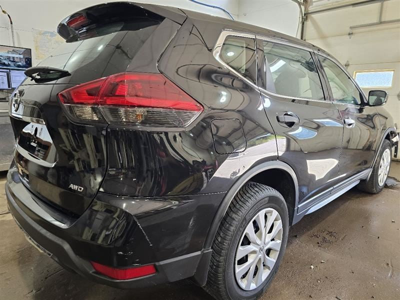 Passenger Right Front Door Electric Fits 14-20 ROGUE 621707
