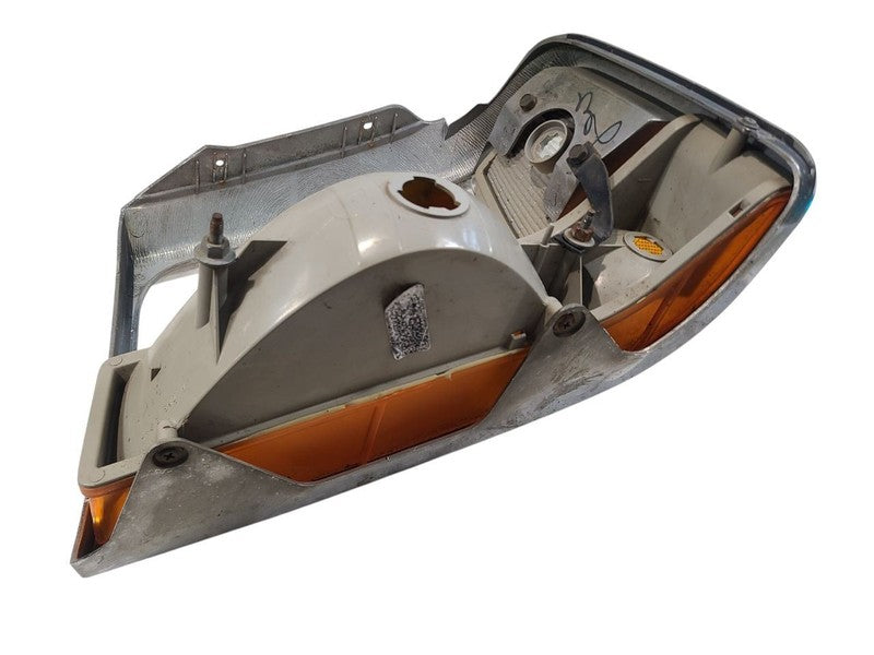 Passenger Corner/Park Light From 8501 GVW Fits 92-97 FORD F250 PICKUP 