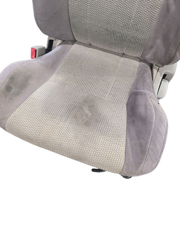 4 RUNNER  2002 Front Seat 657452