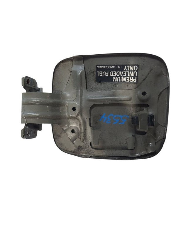 LX470     2000 Fuel Filler Door 667802