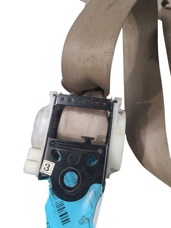 LANDCRUIS 2000 Seat Belt Rear 640115