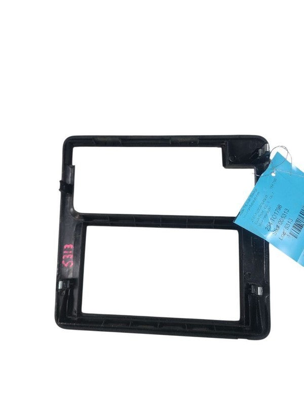 T100      1998 Dash Bezel 652975