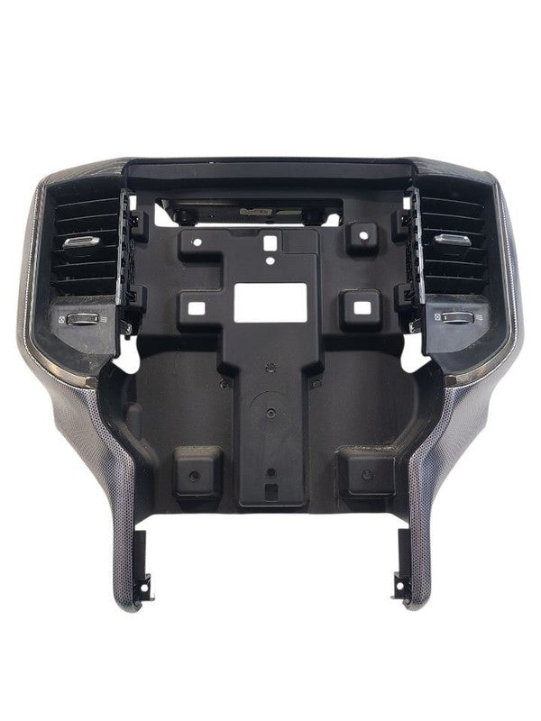 RAM3500   2019 Dash Bezel 669734