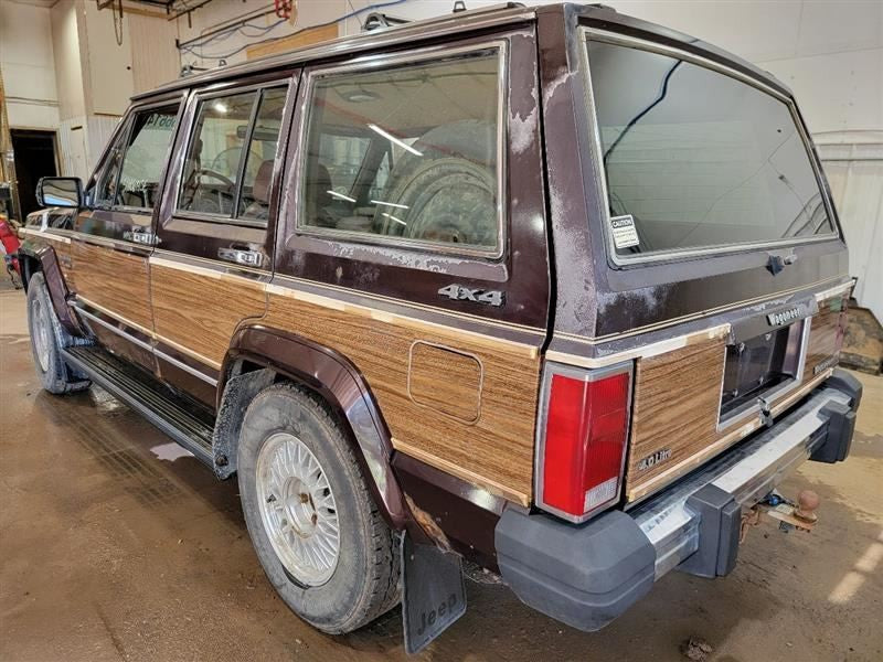 FRONT WAGONEER  1989 Driver's Side Retractor Seat Belt Front 553173
