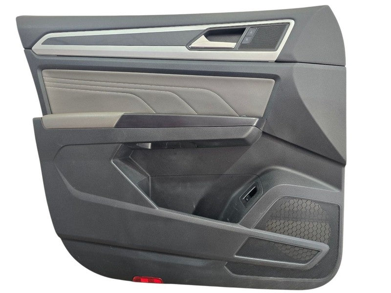 ATLAS     2021 Front Door Trim Panel 647665