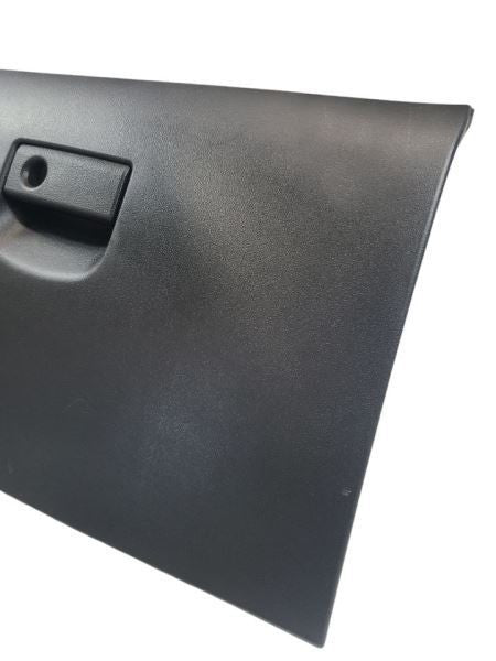 RX8       2004 Glove Box 595176