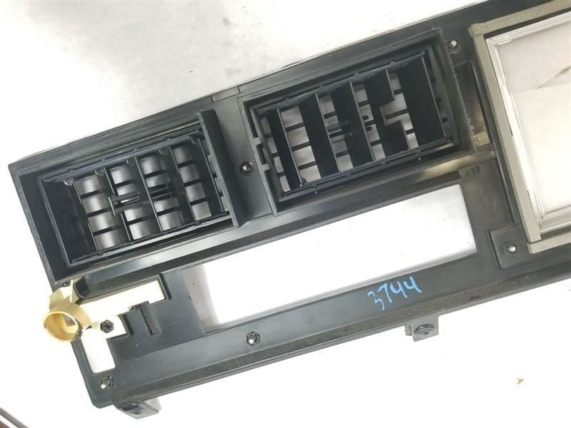 TOWN CAR  1988 Dash Bezel 282260