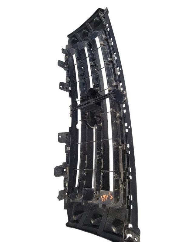 Grille Upper Satin Platinum Fits 15-17 EXPEDITION 664505