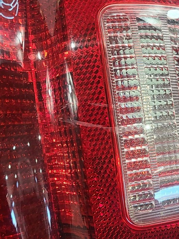 Passenger Right Tail Light Fits 97-02 EXPEDITION 665510