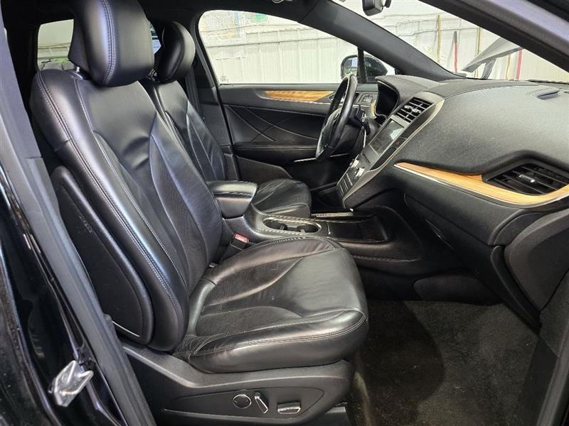 Seat Belt Front Bucket Driver Buckle Fits 15-19 MKC 583445