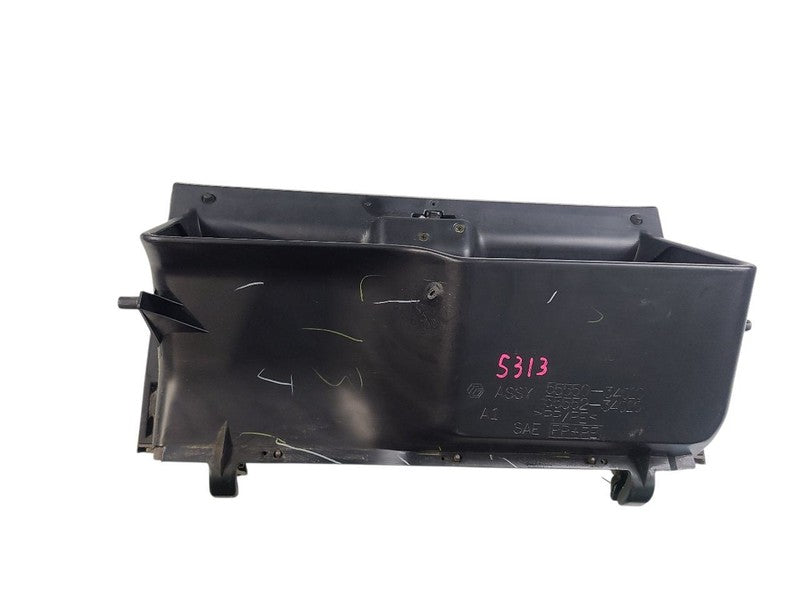 T100      1998 Glove Box 652977