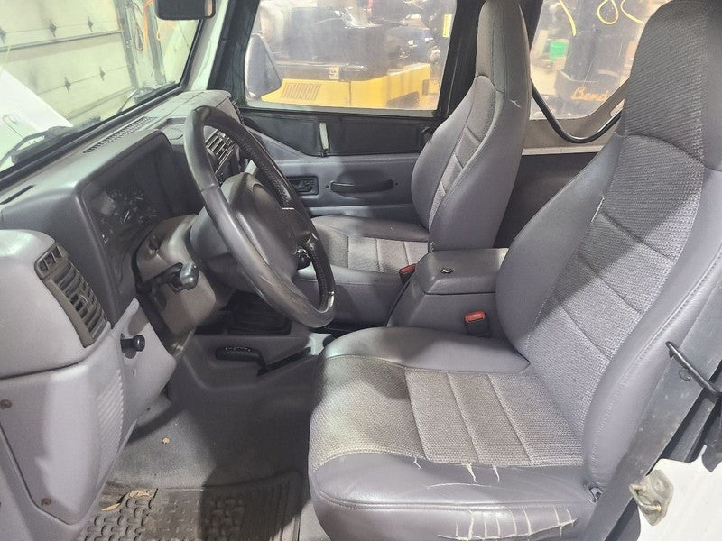 WRANGLER  1997 Front Seat 658109