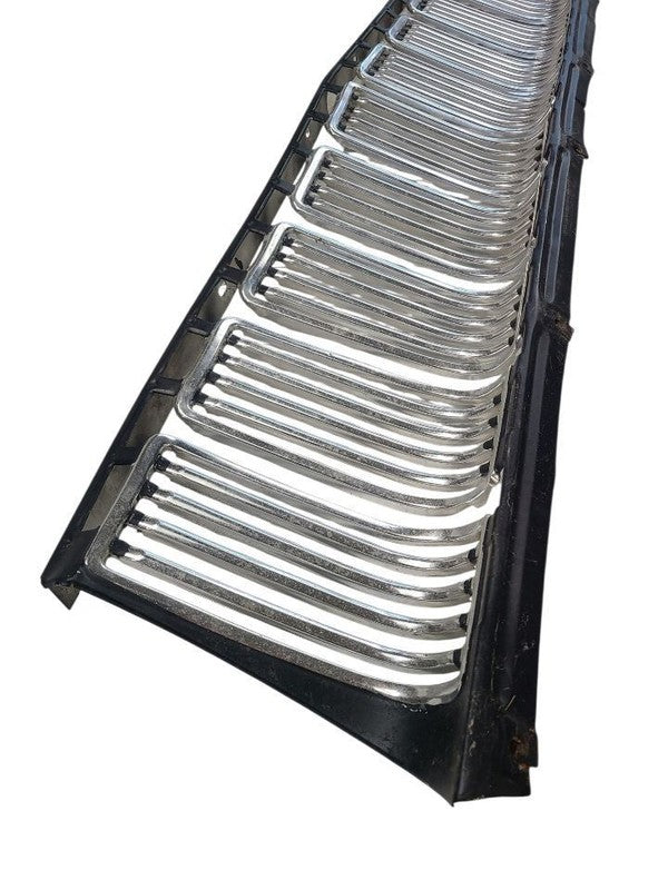 DART      1963 Grille 671196