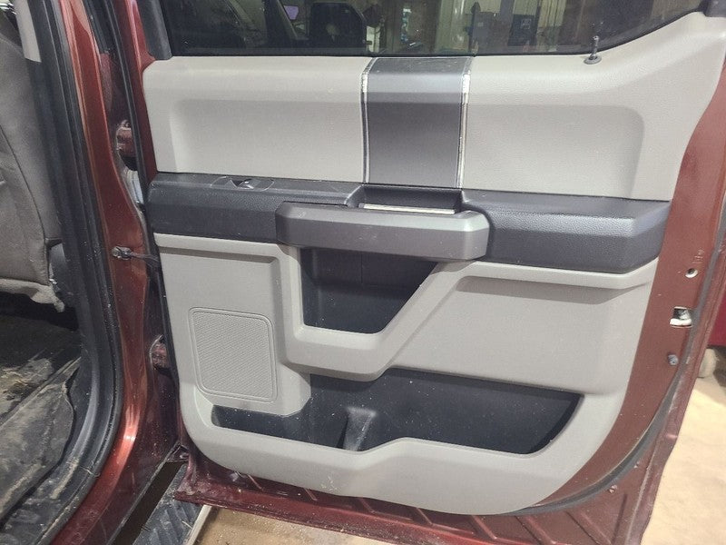 F150      2016 Door Trim Panel Rear 652376