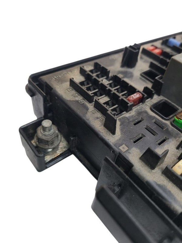 Fuse Box Engine Without Automatic Leveling Headlamps Fits 10-11 CAMARO