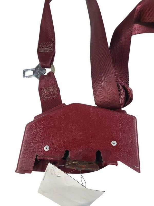 TCHEV1500 1990 Seat Belt Front 630570