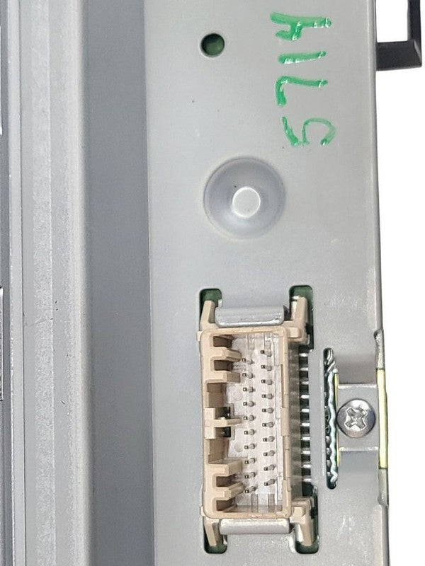 Audio Equipment Radio Display Screen Dash Lower US Market Fits 18-20 M